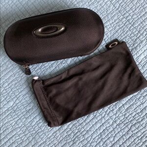 Oakley Black Sunglasses Case and Pouch